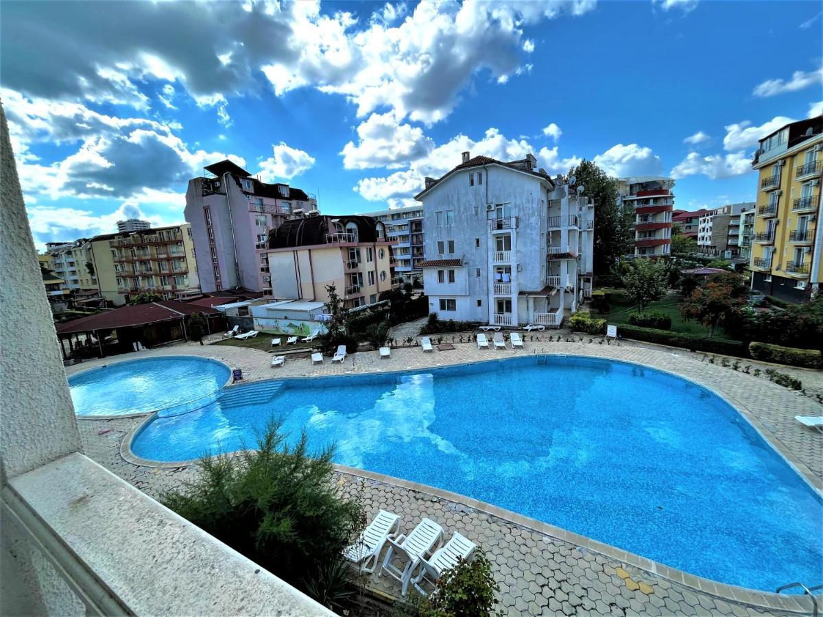 Apartment Bravo 5